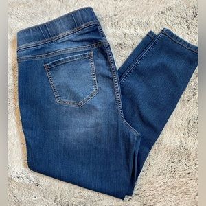 Torrid, The Lean Jean, size 2R (20-22)